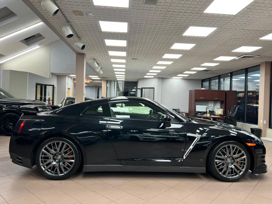 Used Nissan GT-R 2dr Cpe Premium 2016 | Power Motors East. Massapequa Park, New York Used Nissan GT-R 2dr Cpe Premium 2016 | Power Motors East. Massapequa Park, New York