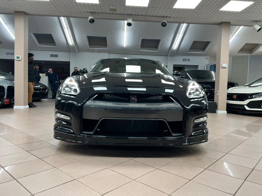 Used Nissan GT-R 2dr Cpe Premium 2016 | Power Motors East. Massapequa Park, New York Used Nissan GT-R 2dr Cpe Premium 2016 | Power Motors East. Massapequa Park, New York