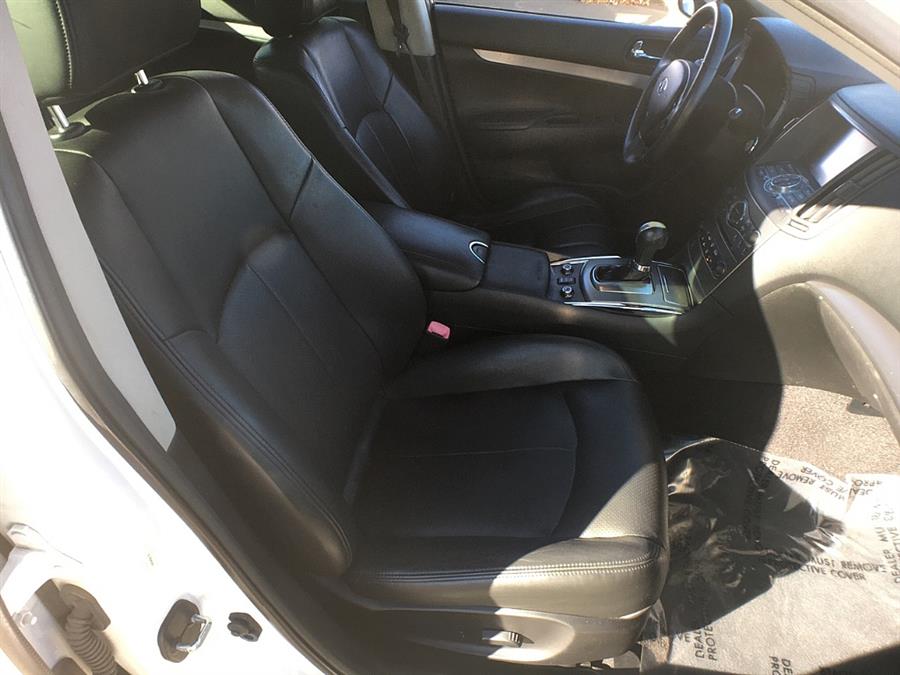 Used INFINITI Q40 4dr Sdn AWD 2015 | Smart Buy Auto Sales, LLC. Wallingford, Connecticut Used INFINITI Q40 4dr Sdn AWD 2015 | Smart Buy Auto Sales, LLC. Wallingford, Connecticut