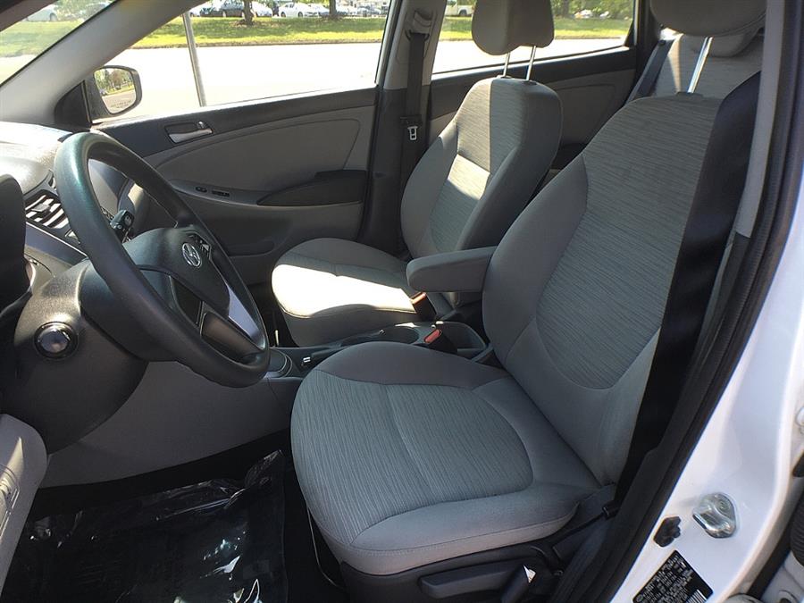 Used Hyundai Accent 5dr HB Auto SE 2016 | Smart Buy Auto Sales, LLC. Wallingford, Connecticut Used Hyundai Accent 5dr HB Auto SE 2016 | Smart Buy Auto Sales, LLC. Wallingford, Connecticut