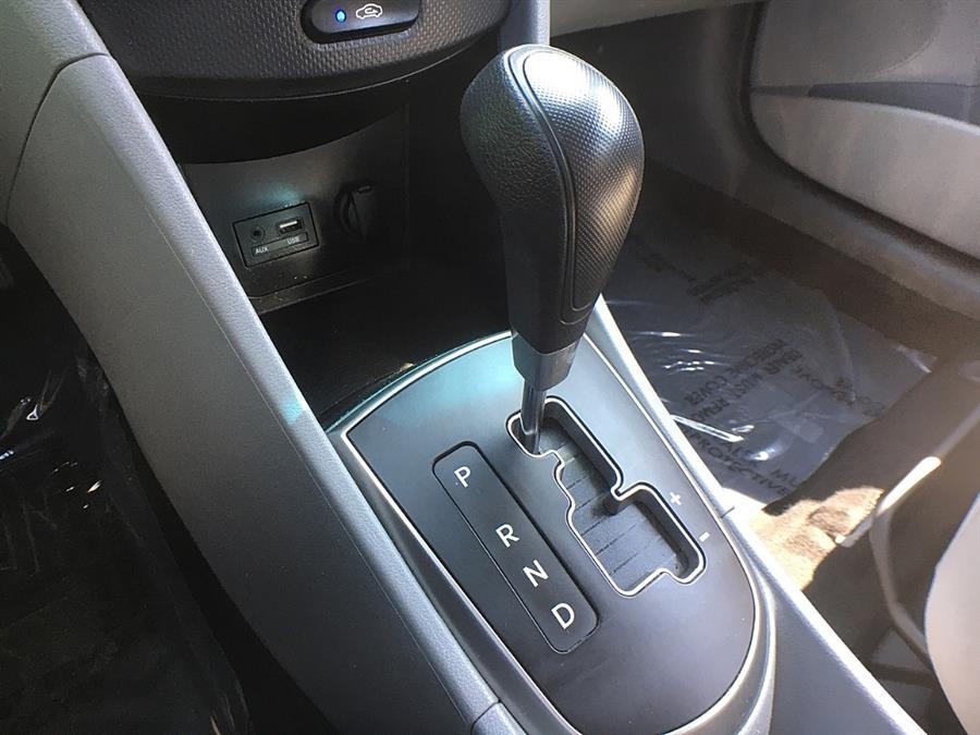 Used Hyundai Accent 5dr HB Auto SE 2016 | Smart Buy Auto Sales, LLC. Wallingford, Connecticut Used Hyundai Accent 5dr HB Auto SE 2016 | Smart Buy Auto Sales, LLC. Wallingford, Connecticut