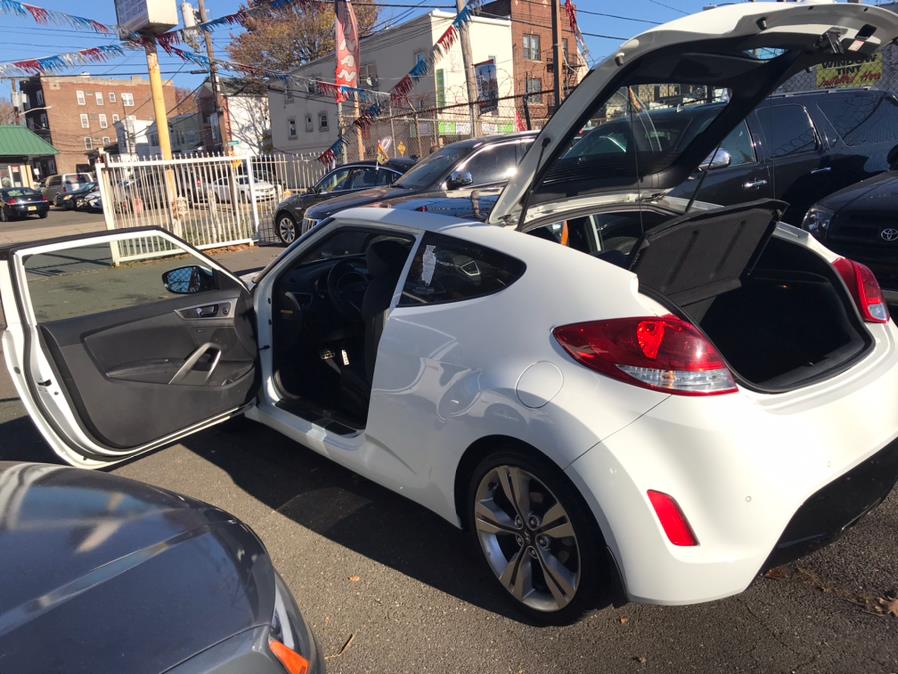Used Hyundai Veloster 3dr Cpe Man w/Black Int 2013 | Car Valley Group. Jersey City, New Jersey Used Hyundai Veloster 3dr Cpe Man w/Black Int 2013 | Car Valley Group. Jersey City, New Jersey