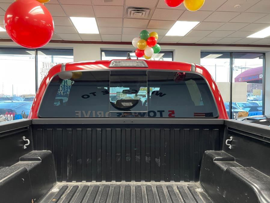 Used Toyota Tacoma 4WD SR5 Double Cab 5'' Bed V6 AT (Natl) 2020 | 5 Towns Drive. Inwood, New York Used Toyota Tacoma 4WD SR5 Double Cab 5'' Bed V6 AT (Natl) 2020 | 5 Towns Drive. Inwood, New York