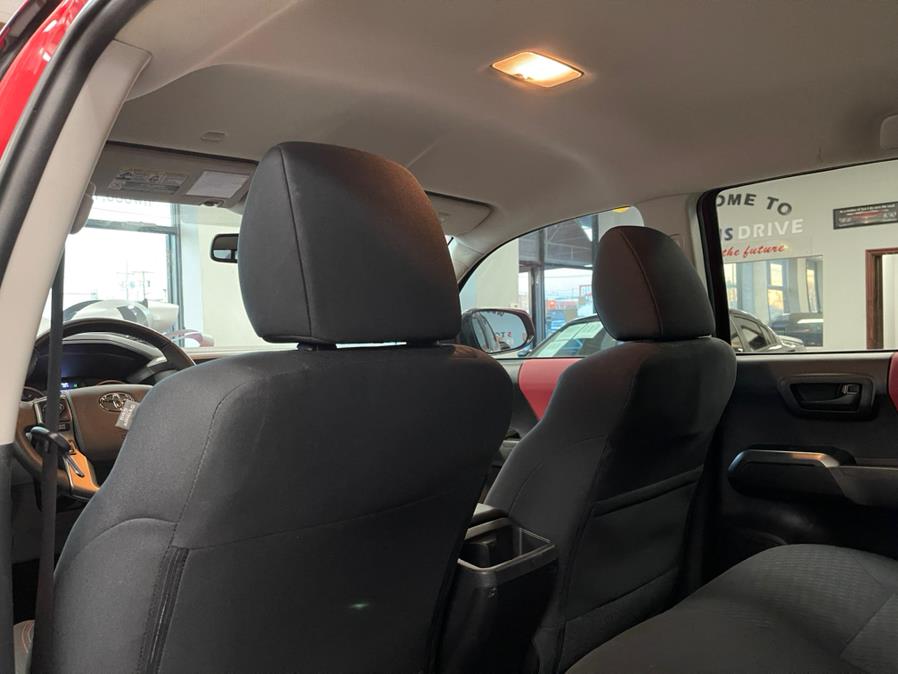 Used Toyota Tacoma 4WD SR5 Double Cab 5'' Bed V6 AT (Natl) 2020 | 5 Towns Drive. Inwood, New York Used Toyota Tacoma 4WD SR5 Double Cab 5'' Bed V6 AT (Natl) 2020 | 5 Towns Drive. Inwood, New York