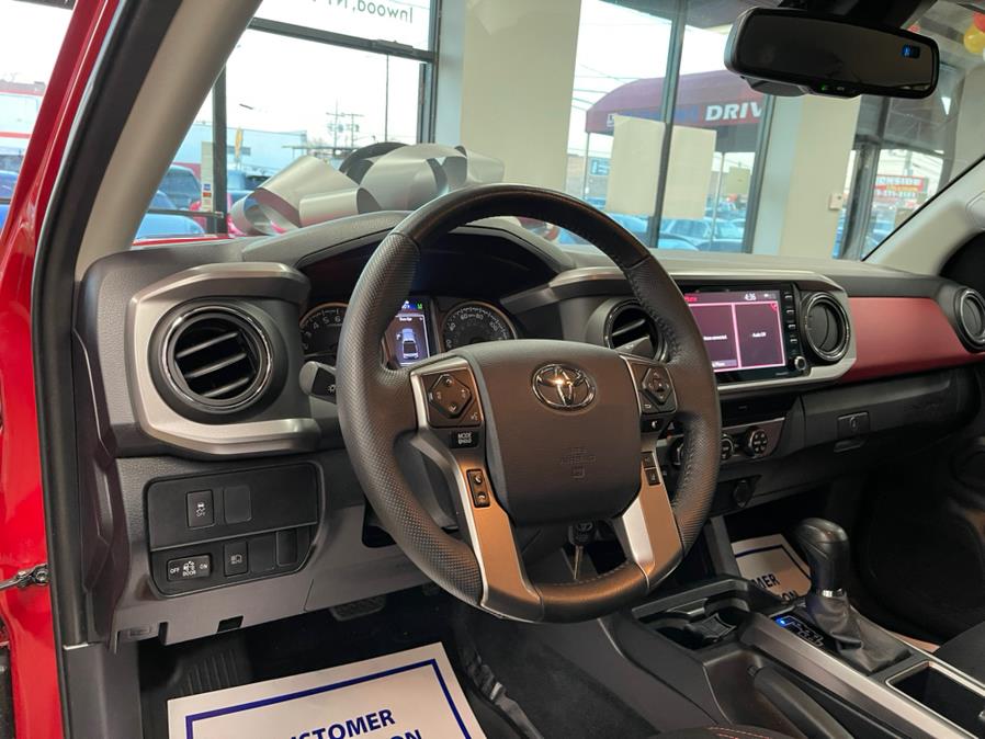 Used Toyota Tacoma 4WD SR5 Double Cab 5'' Bed V6 AT (Natl) 2020 | 5 Towns Drive. Inwood, New York Used Toyota Tacoma 4WD SR5 Double Cab 5'' Bed V6 AT (Natl) 2020 | 5 Towns Drive. Inwood, New York