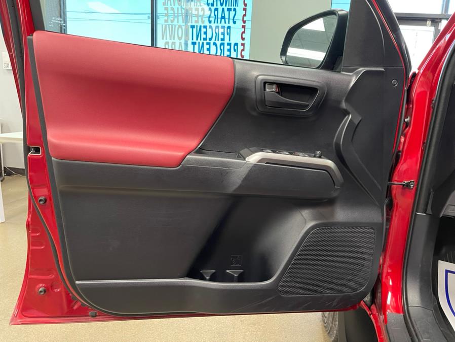 Used Toyota Tacoma 4WD SR5 Double Cab 5'' Bed V6 AT (Natl) 2020 | 5 Towns Drive. Inwood, New York Used Toyota Tacoma 4WD SR5 Double Cab 5'' Bed V6 AT (Natl) 2020 | 5 Towns Drive. Inwood, New York
