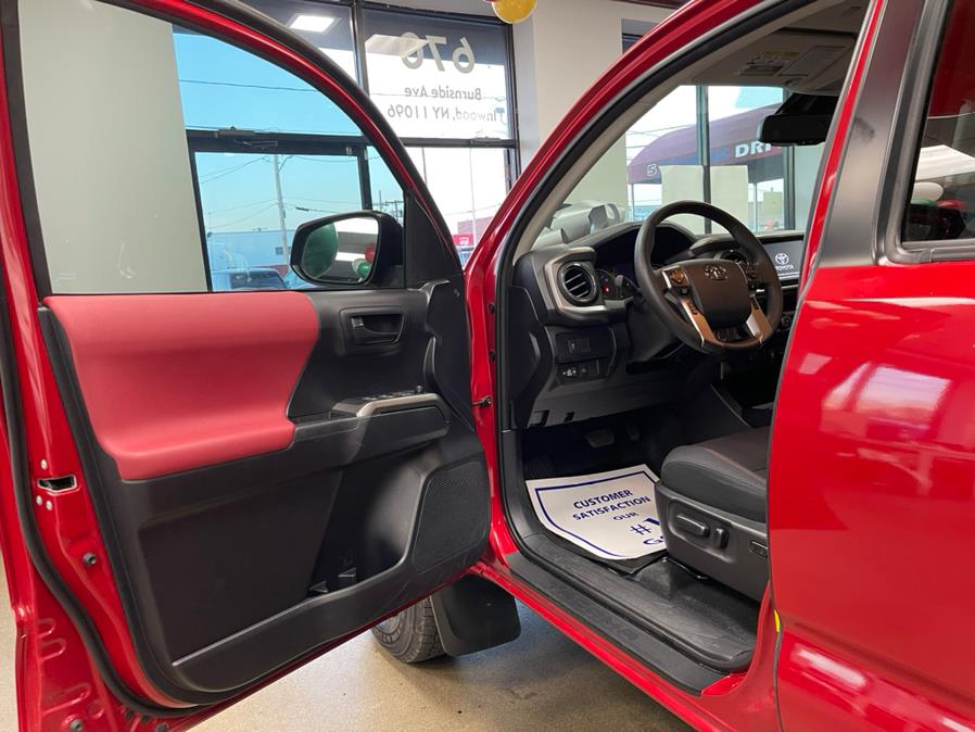 Used Toyota Tacoma 4WD SR5 Double Cab 5'' Bed V6 AT (Natl) 2020 | 5 Towns Drive. Inwood, New York Used Toyota Tacoma 4WD SR5 Double Cab 5'' Bed V6 AT (Natl) 2020 | 5 Towns Drive. Inwood, New York
