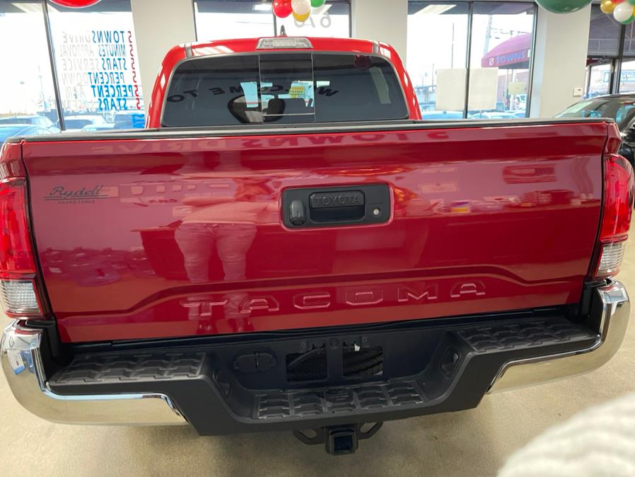 Used Toyota Tacoma 4WD SR5 Double Cab 5'' Bed V6 AT (Natl) 2020 | 5 Towns Drive. Inwood, New York Used Toyota Tacoma 4WD SR5 Double Cab 5'' Bed V6 AT (Natl) 2020 | 5 Towns Drive. Inwood, New York