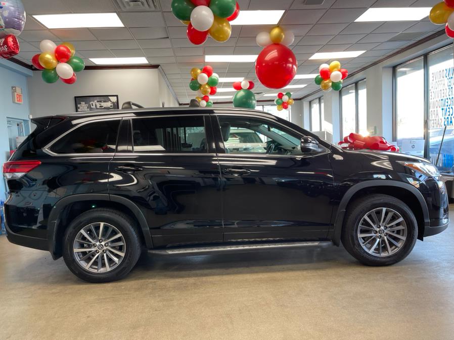 2018 Toyota Highlander XLE V6 FWD (Natl), available for sale in Inwood, New York | 5 Towns Drive. Inwood, New York 2018 Toyota Highlander XLE V6 FWD (Natl), available for sale in Inwood, New York | 5 Towns Drive. Inwood, New York