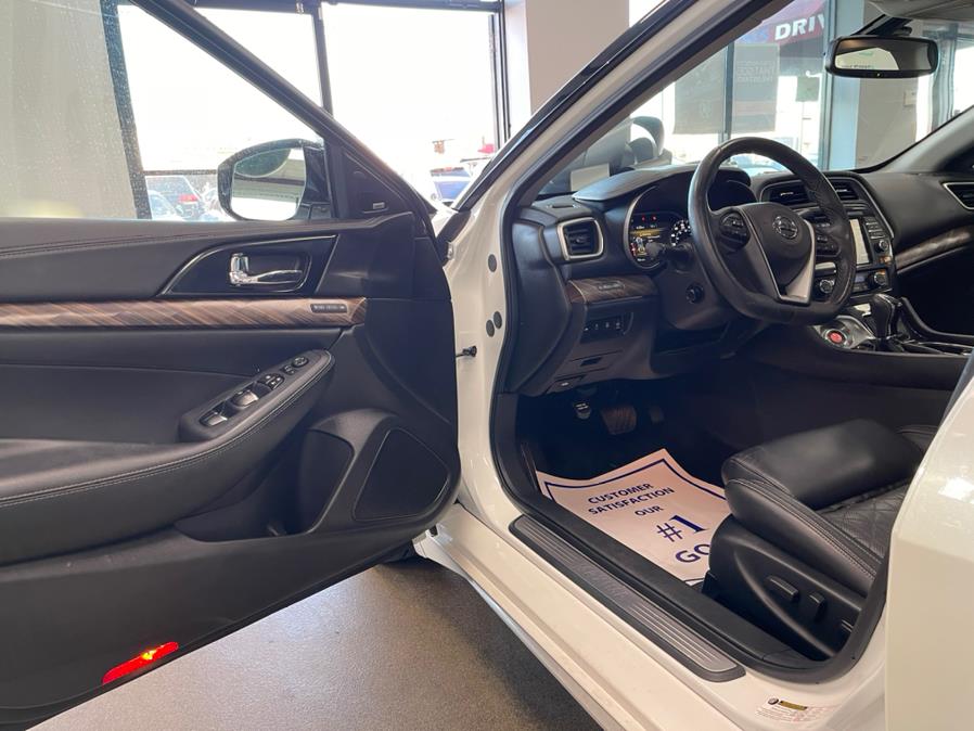 2018 Nissan Maxima Platinum 3.5L, available for sale in Inwood, New York | 5 Towns Drive. Inwood, New York 2018 Nissan Maxima Platinum 3.5L, available for sale in Inwood, New York | 5 Towns Drive. Inwood, New York
