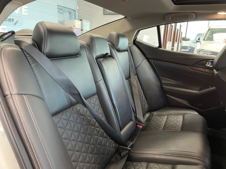 2018 Nissan Maxima Platinum 3.5L, available for sale in Inwood, New York | 5 Towns Drive. Inwood, New York 2018 Nissan Maxima Platinum 3.5L, available for sale in Inwood, New York | 5 Towns Drive. Inwood, New York