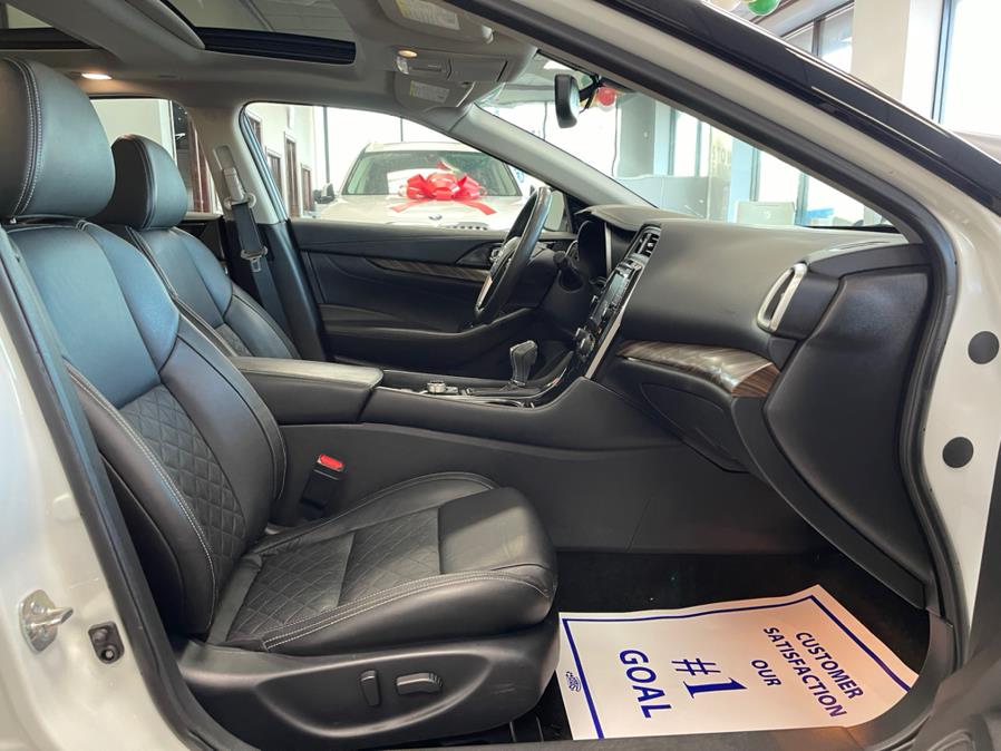 2018 Nissan Maxima Platinum 3.5L, available for sale in Inwood, New York | 5 Towns Drive. Inwood, New York 2018 Nissan Maxima Platinum 3.5L, available for sale in Inwood, New York | 5 Towns Drive. Inwood, New York