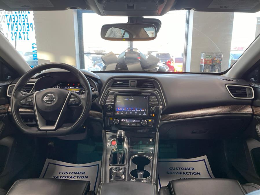 2018 Nissan Maxima Platinum 3.5L, available for sale in Inwood, New York | 5 Towns Drive. Inwood, New York 2018 Nissan Maxima Platinum 3.5L, available for sale in Inwood, New York | 5 Towns Drive. Inwood, New York