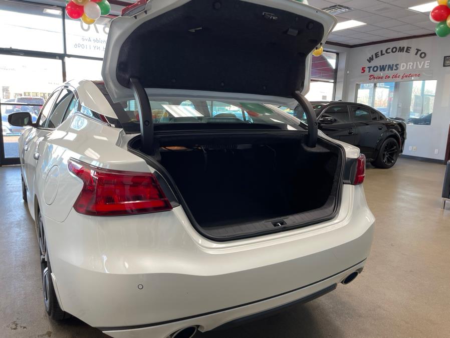 2018 Nissan Maxima Platinum 3.5L, available for sale in Inwood, New York | 5 Towns Drive. Inwood, New York 2018 Nissan Maxima Platinum 3.5L, available for sale in Inwood, New York | 5 Towns Drive. Inwood, New York