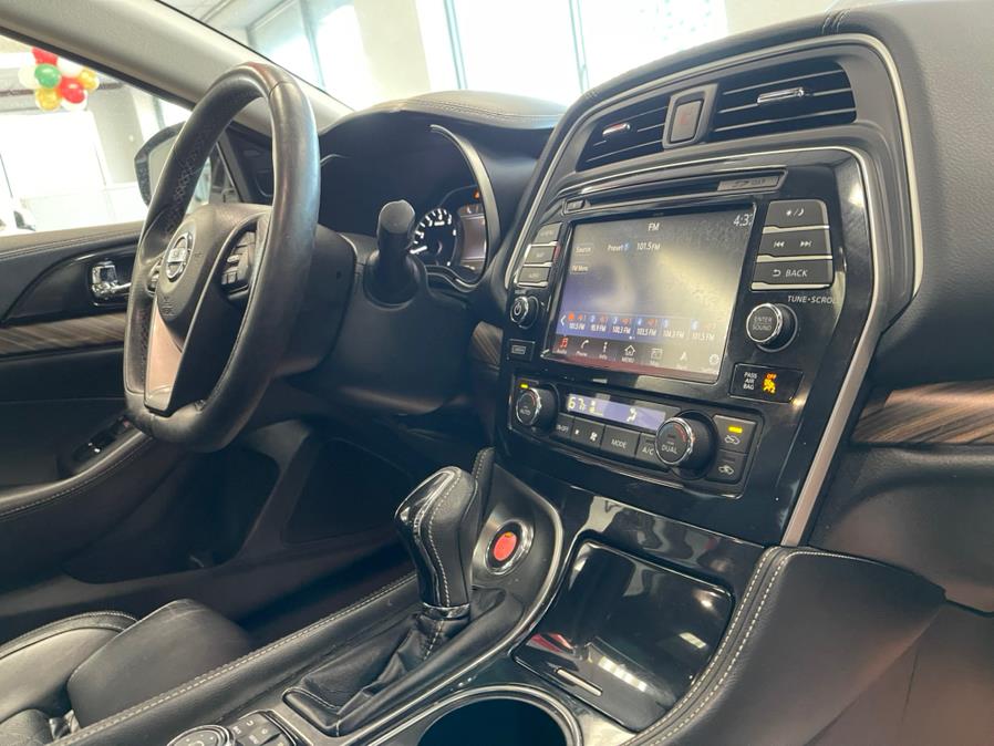 2018 Nissan Maxima Platinum 3.5L, available for sale in Inwood, New York | 5 Towns Drive. Inwood, New York 2018 Nissan Maxima Platinum 3.5L, available for sale in Inwood, New York | 5 Towns Drive. Inwood, New York