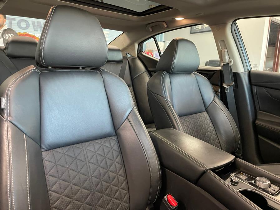 2018 Nissan Maxima Platinum 3.5L, available for sale in Inwood, New York | 5 Towns Drive. Inwood, New York 2018 Nissan Maxima Platinum 3.5L, available for sale in Inwood, New York | 5 Towns Drive. Inwood, New York