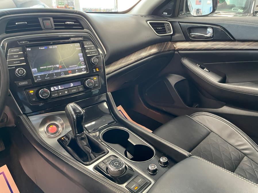 2018 Nissan Maxima Platinum 3.5L, available for sale in Inwood, New York | 5 Towns Drive. Inwood, New York 2018 Nissan Maxima Platinum 3.5L, available for sale in Inwood, New York | 5 Towns Drive. Inwood, New York