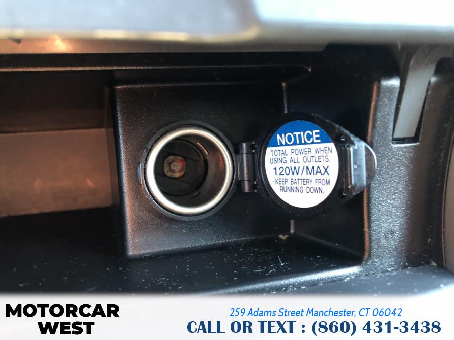 Used Toyota Corolla 4dr Sdn Auto LE 2010 | Motorcar West. Manchester, Connecticut Used Toyota Corolla 4dr Sdn Auto LE 2010 | Motorcar West. Manchester, Connecticut