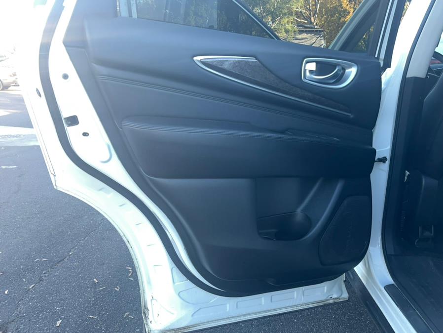 2014 Infiniti QX60 AWD 4dr, available for sale in Elmont, New York | Sunrise of Elmont. Elmont, New York 2014 Infiniti QX60 AWD 4dr, available for sale in Elmont, New York | Sunrise of Elmont. Elmont, New York