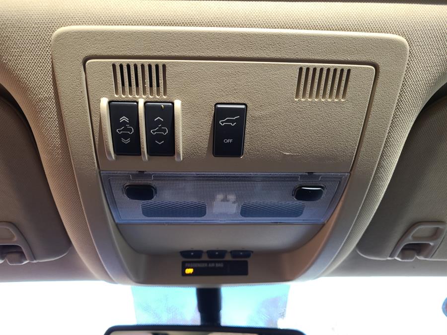 2012 Chevrolet Suburban 4WD 4dr 1500 LT, available for sale in Waterbury, Connecticut | National Auto Brokers, Inc.. Waterbury, Connecticut 2012 Chevrolet Suburban 4WD 4dr 1500 LT, available for sale in Waterbury, Connecticut | National Auto Brokers, Inc.. Waterbury, Connecticut