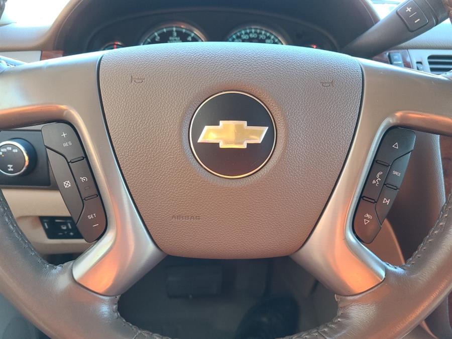 2012 Chevrolet Suburban 4WD 4dr 1500 LT, available for sale in Waterbury, Connecticut | National Auto Brokers, Inc.. Waterbury, Connecticut 2012 Chevrolet Suburban 4WD 4dr 1500 LT, available for sale in Waterbury, Connecticut | National Auto Brokers, Inc.. Waterbury, Connecticut