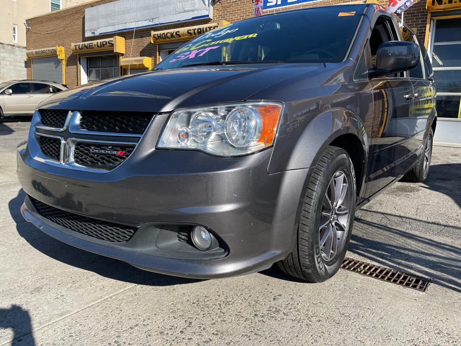 Used Dodge Grand Caravan SXT Wagon 2017 | New York Motors Group Solutions LLC. Bronx, New York Used Dodge Grand Caravan SXT Wagon 2017 | New York Motors Group Solutions LLC. Bronx, New York