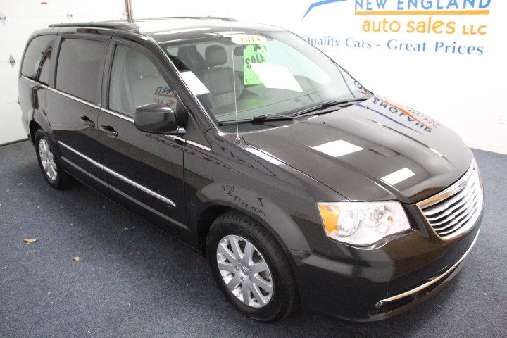 Used Chrysler Town & Country 4dr Wgn Touring 2014 | New England Auto Sales LLC. Plainville, Connecticut Used Chrysler Town & Country 4dr Wgn Touring 2014 | New England Auto Sales LLC. Plainville, Connecticut