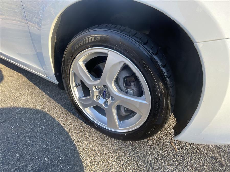 Used Volvo S60 4dr Sdn T5 AWD 2013 | Wiz Leasing Inc. Stratford, Connecticut Used Volvo S60 4dr Sdn T5 AWD 2013 | Wiz Leasing Inc. Stratford, Connecticut