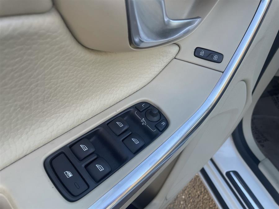 Used Volvo S60 4dr Sdn T5 AWD 2013 | Wiz Leasing Inc. Stratford, Connecticut Used Volvo S60 4dr Sdn T5 AWD 2013 | Wiz Leasing Inc. Stratford, Connecticut