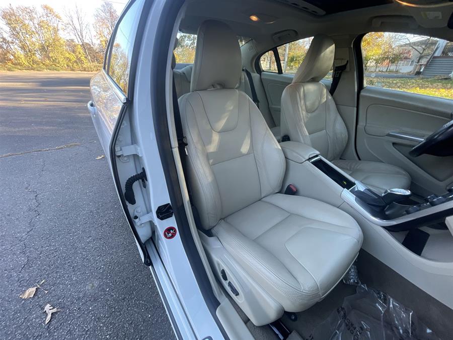 Used Volvo S60 4dr Sdn T5 AWD 2013 | Wiz Leasing Inc. Stratford, Connecticut Used Volvo S60 4dr Sdn T5 AWD 2013 | Wiz Leasing Inc. Stratford, Connecticut