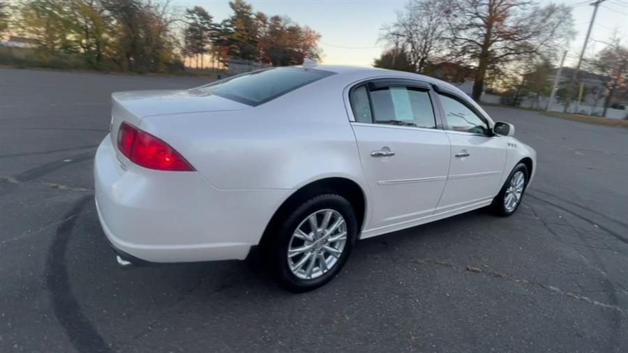 Used Buick Lucerne 4dr Sdn CXL 2011 | Wiz Leasing Inc. Stratford, Connecticut Used Buick Lucerne 4dr Sdn CXL 2011 | Wiz Leasing Inc. Stratford, Connecticut