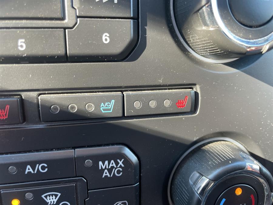 2015 Ford Expedition 4WD 4dr Limited, available for sale in Stratford, Connecticut | Wiz Leasing Inc. Stratford, Connecticut 2015 Ford Expedition 4WD 4dr Limited, available for sale in Stratford, Connecticut | Wiz Leasing Inc. Stratford, Connecticut