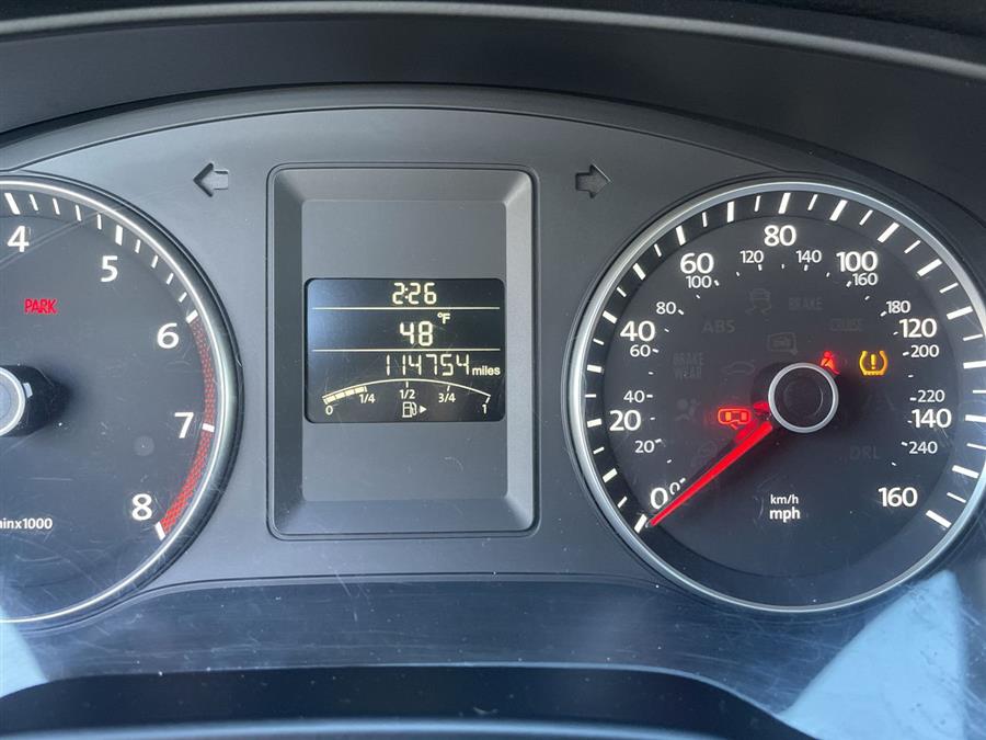 Used Volkswagen Jetta Sedan 4dr Man SE w/Convenience 2013 | Wiz Leasing Inc. Stratford, Connecticut Used Volkswagen Jetta Sedan 4dr Man SE w/Convenience 2013 | Wiz Leasing Inc. Stratford, Connecticut
