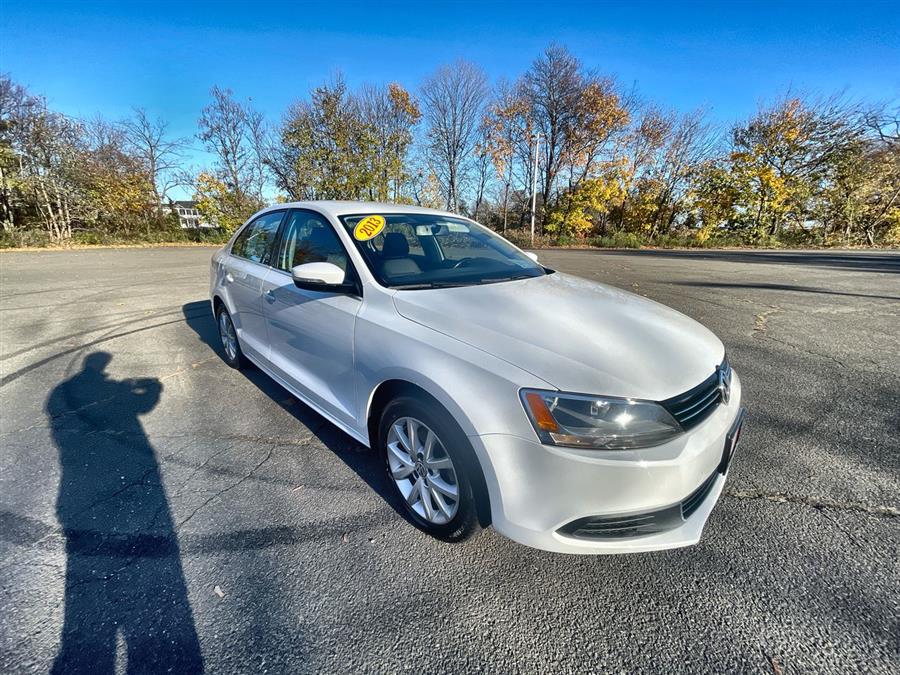 Used Volkswagen Jetta Sedan 4dr Man SE w/Convenience 2013 | Wiz Leasing Inc. Stratford, Connecticut Used Volkswagen Jetta Sedan 4dr Man SE w/Convenience 2013 | Wiz Leasing Inc. Stratford, Connecticut