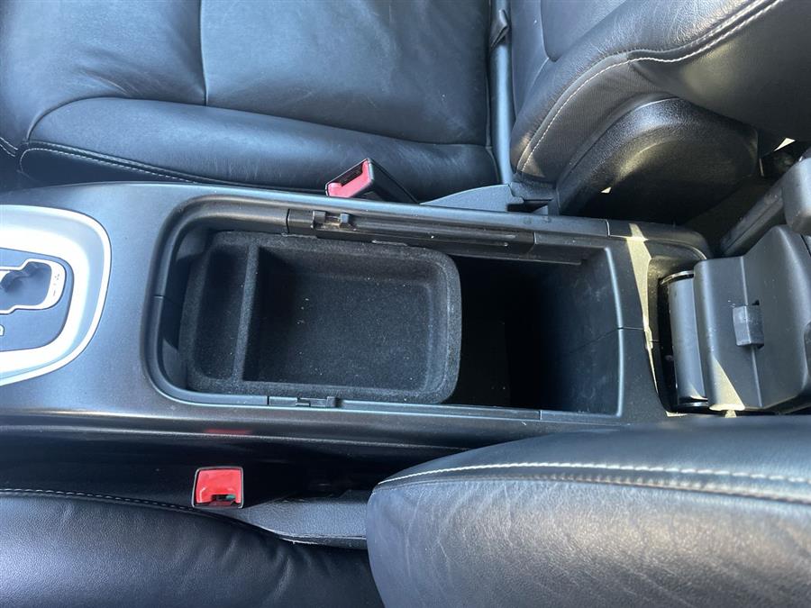 Used Dodge Journey AWD 4dr LUX 2011 | Wiz Leasing Inc. Stratford, Connecticut Used Dodge Journey AWD 4dr LUX 2011 | Wiz Leasing Inc. Stratford, Connecticut