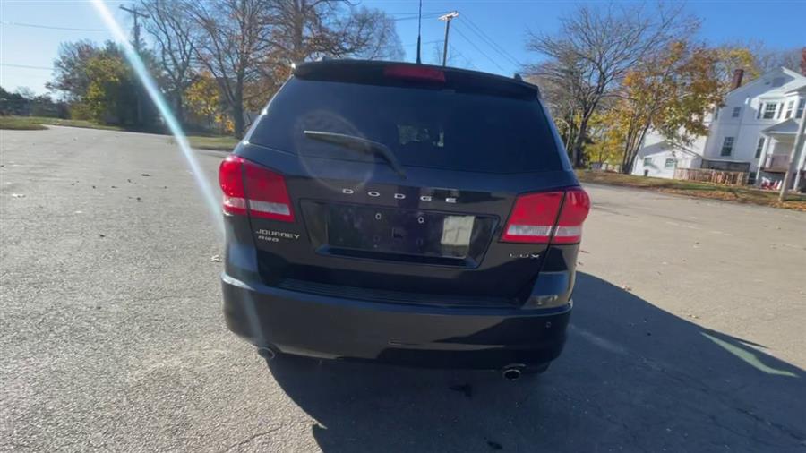 Used Dodge Journey AWD 4dr LUX 2011 | Wiz Leasing Inc. Stratford, Connecticut Used Dodge Journey AWD 4dr LUX 2011 | Wiz Leasing Inc. Stratford, Connecticut