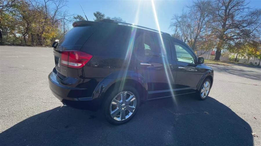 Used Dodge Journey AWD 4dr LUX 2011 | Wiz Leasing Inc. Stratford, Connecticut Used Dodge Journey AWD 4dr LUX 2011 | Wiz Leasing Inc. Stratford, Connecticut