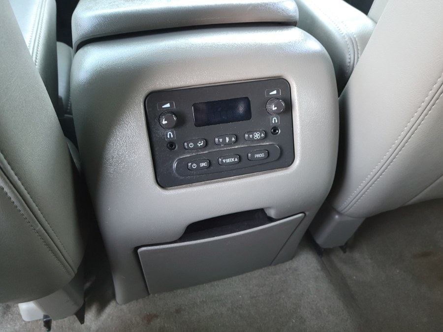 2005 Chevrolet Tahoe AWD LT Leather Sunroof DVD 3rd Raw LOADED, available for sale in East Windsor, Connecticut | Toro Auto. East Windsor, Connecticut 2005 Chevrolet Tahoe AWD LT Leather Sunroof DVD 3rd Raw LOADED, available for sale in East Windsor, Connecticut | Toro Auto. East Windsor, Connecticut