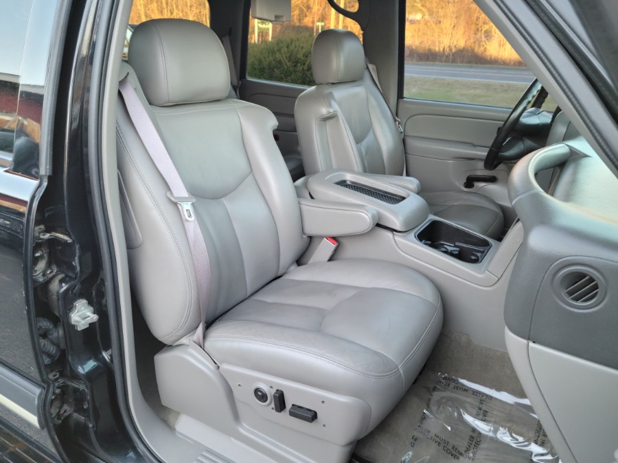 2005 Chevrolet Tahoe AWD LT Leather Sunroof DVD 3rd Raw LOADED, available for sale in East Windsor, Connecticut | Toro Auto. East Windsor, Connecticut 2005 Chevrolet Tahoe AWD LT Leather Sunroof DVD 3rd Raw LOADED, available for sale in East Windsor, Connecticut | Toro Auto. East Windsor, Connecticut