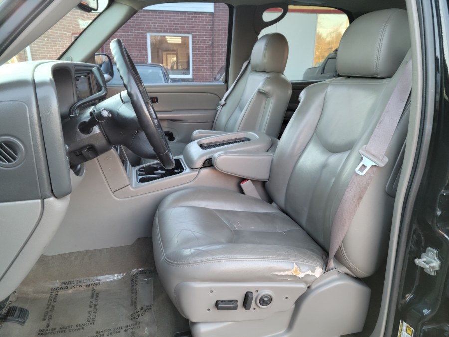 2005 Chevrolet Tahoe AWD LT Leather Sunroof DVD 3rd Raw LOADED, available for sale in East Windsor, Connecticut | Toro Auto. East Windsor, Connecticut 2005 Chevrolet Tahoe AWD LT Leather Sunroof DVD 3rd Raw LOADED, available for sale in East Windsor, Connecticut | Toro Auto. East Windsor, Connecticut