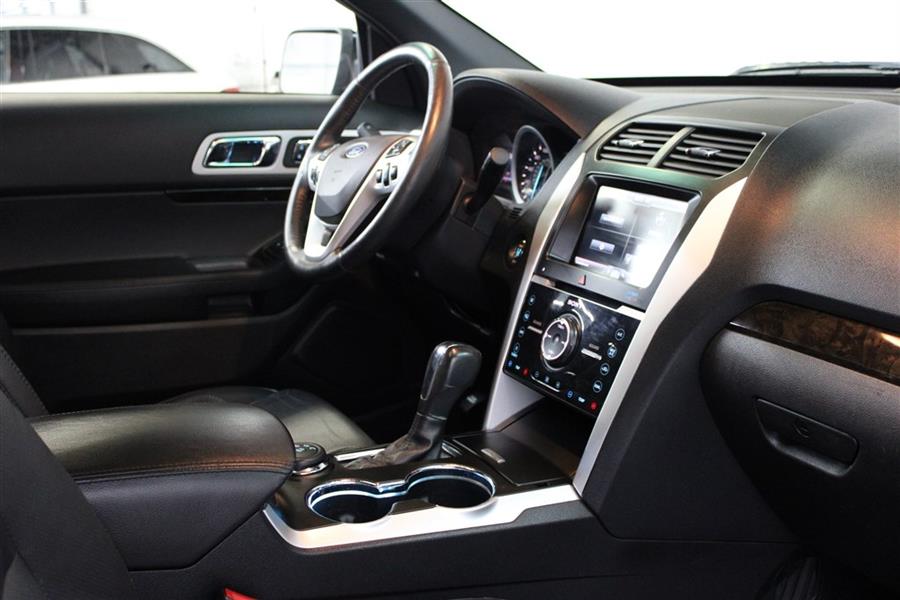 Used Ford Explorer LIMITED 2014 | Fast Track Motors. Paterson, New Jersey Used Ford Explorer LIMITED 2014 | Fast Track Motors. Paterson, New Jersey