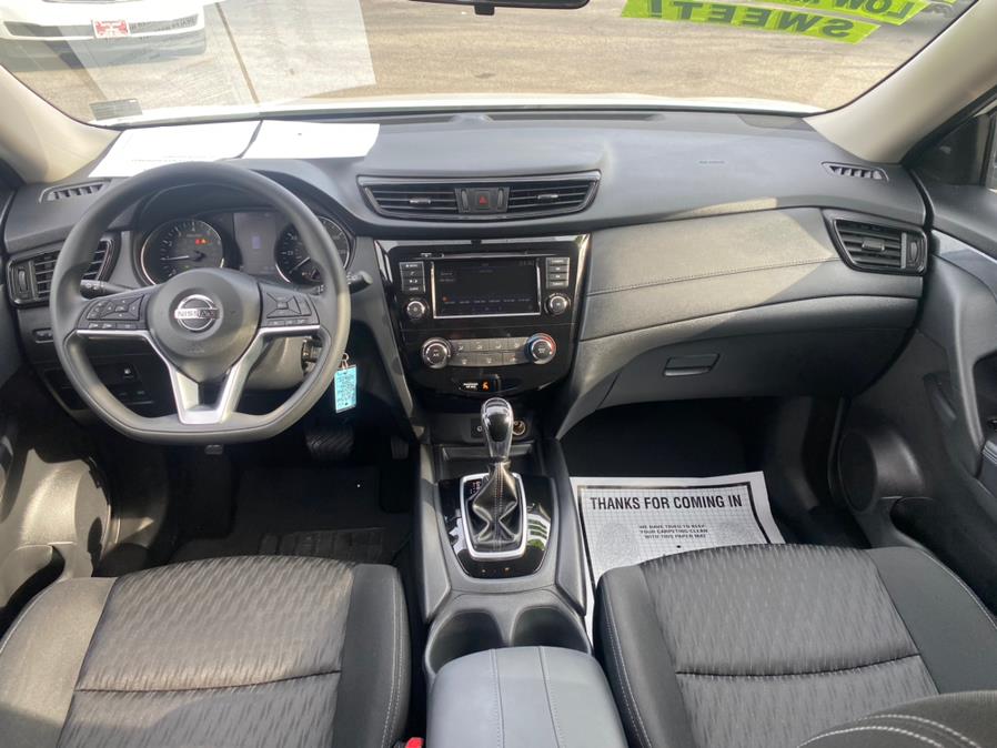 Used Nissan Rogue AWD SV 2018 | Auto Haus of Irvington Corp. Irvington , New Jersey