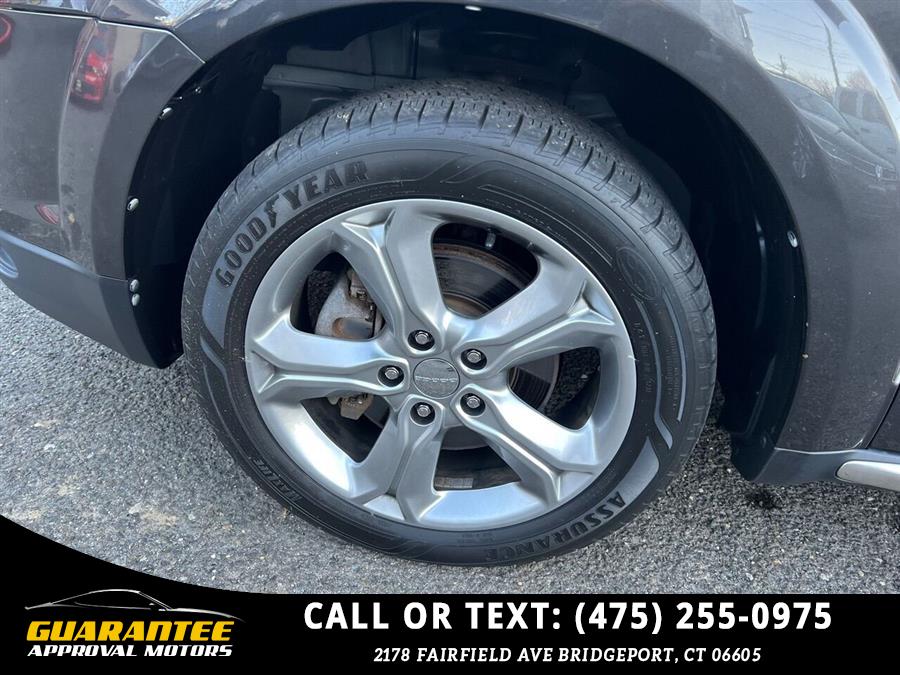 Used Dodge Journey Crossroad Plus 4dr SUV 2017 | Guarantee Approval Motors. Bridgeport, Connecticut Used Dodge Journey Crossroad Plus 4dr SUV 2017 | Guarantee Approval Motors. Bridgeport, Connecticut
