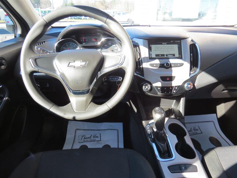 Used Chevrolet Cruze LS Auto 4dr Sedan 2017 | Lake City Exports Inc. Auburn, Maine Used Chevrolet Cruze LS Auto 4dr Sedan 2017 | Lake City Exports Inc. Auburn, Maine