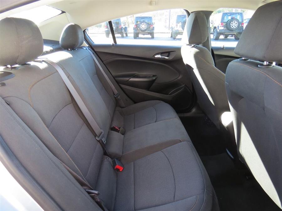 Used Chevrolet Cruze LS Auto 4dr Sedan 2017 | Lake City Exports Inc. Auburn, Maine Used Chevrolet Cruze LS Auto 4dr Sedan 2017 | Lake City Exports Inc. Auburn, Maine