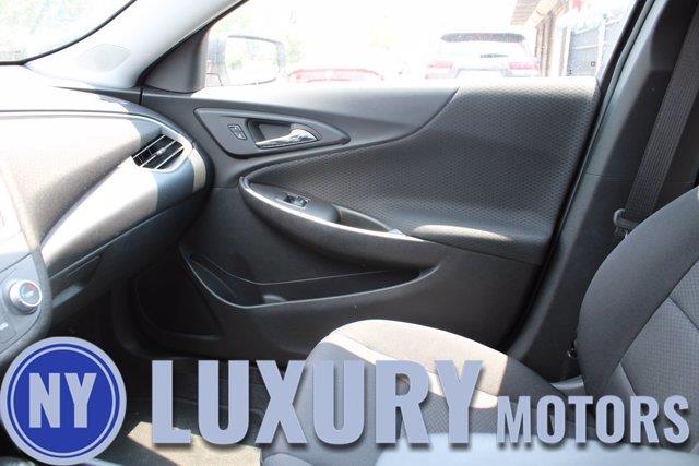 Used Chevrolet Malibu LS 2017 | NY Luxury Motors. Elmont, New York Used Chevrolet Malibu LS 2017 | NY Luxury Motors. Elmont, New York