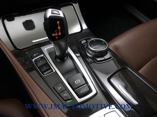 2014 BMW 5 Series 4dr Sdn 528i xDrive AWD, available for sale in Naugatuck, Connecticut | J&M Automotive Sls&Svc LLC. Naugatuck, Connecticut 2014 BMW 5 Series 4dr Sdn 528i xDrive AWD, available for sale in Naugatuck, Connecticut | J&M Automotive Sls&Svc LLC. Naugatuck, Connecticut