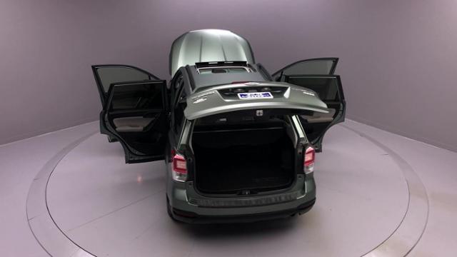 Used Subaru Forester 2.5i Premium CVT 2017 | J&M Automotive Sls&Svc LLC. Naugatuck, Connecticut Used Subaru Forester 2.5i Premium CVT 2017 | J&M Automotive Sls&Svc LLC. Naugatuck, Connecticut