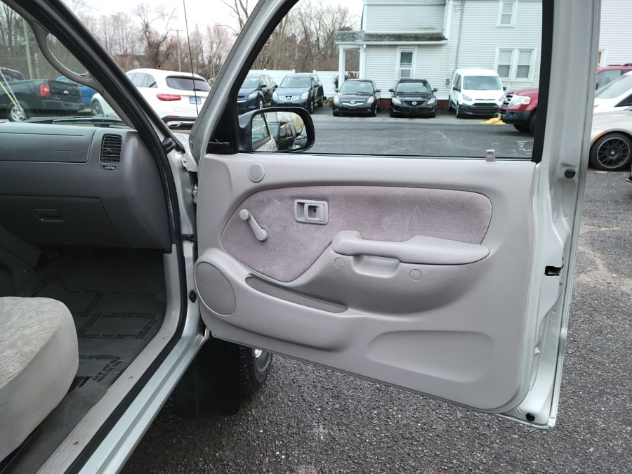 2003 Toyota Tacoma SR5 Reg Cab Manual 4WD (Natl), available for sale in East Windsor, Connecticut | Toro Auto. East Windsor, Connecticut 2003 Toyota Tacoma SR5 Reg Cab Manual 4WD (Natl), available for sale in East Windsor, Connecticut | Toro Auto. East Windsor, Connecticut