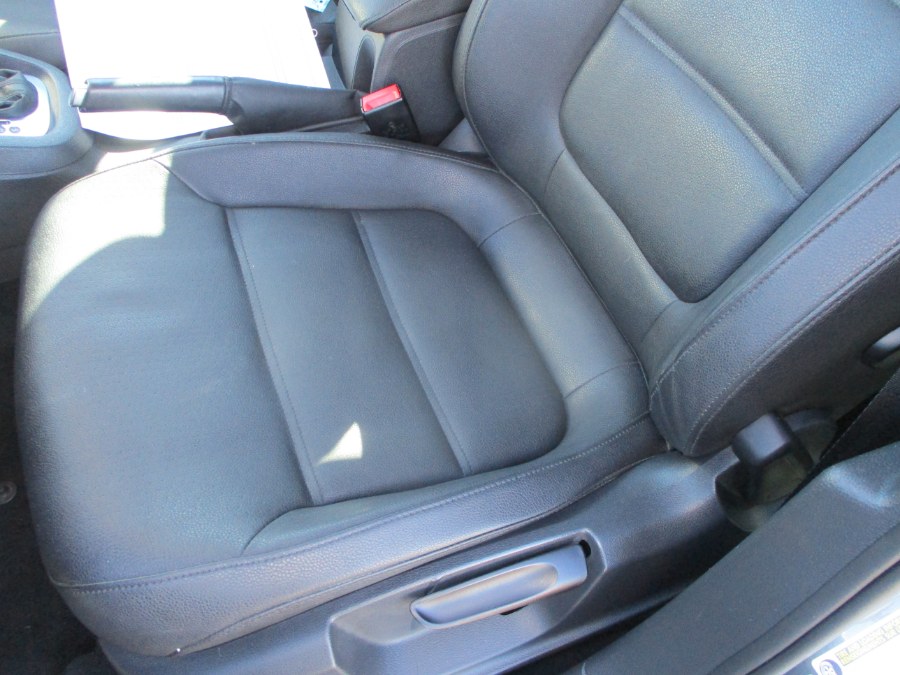 2012 Volkswagen Jetta Sedan 4dr Auto SEL w/Premium & Sunroof PZEV, available for sale in Massapequa, New York | South Shore Auto Brokers & Sales. Massapequa, New York 2012 Volkswagen Jetta Sedan 4dr Auto SEL w/Premium & Sunroof PZEV, available for sale in Massapequa, New York | South Shore Auto Brokers & Sales. Massapequa, New York